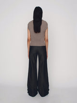 Sleeveless vest in merino wool with crochet front panel in grey-beige
