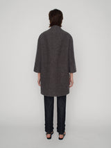 Long wool coat with front three-dimensional concealed buttonhole placket
