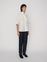 Tailored short-sleeved shirt in linen blend with cuff details